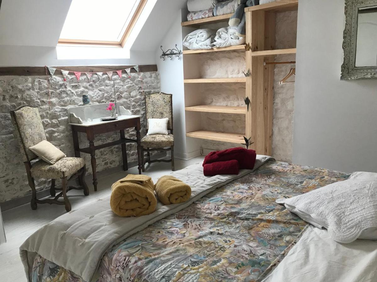 Bed and Breakfast Le Jardin Des Fees Savigny-le-Vieux Екстер'єр фото