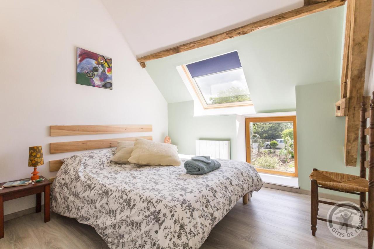 Bed and Breakfast Le Jardin Des Fees Savigny-le-Vieux Екстер'єр фото