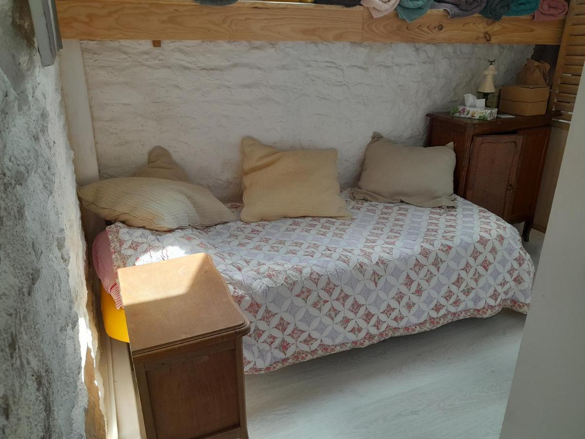 Bed and Breakfast Le Jardin Des Fees Savigny-le-Vieux Екстер'єр фото