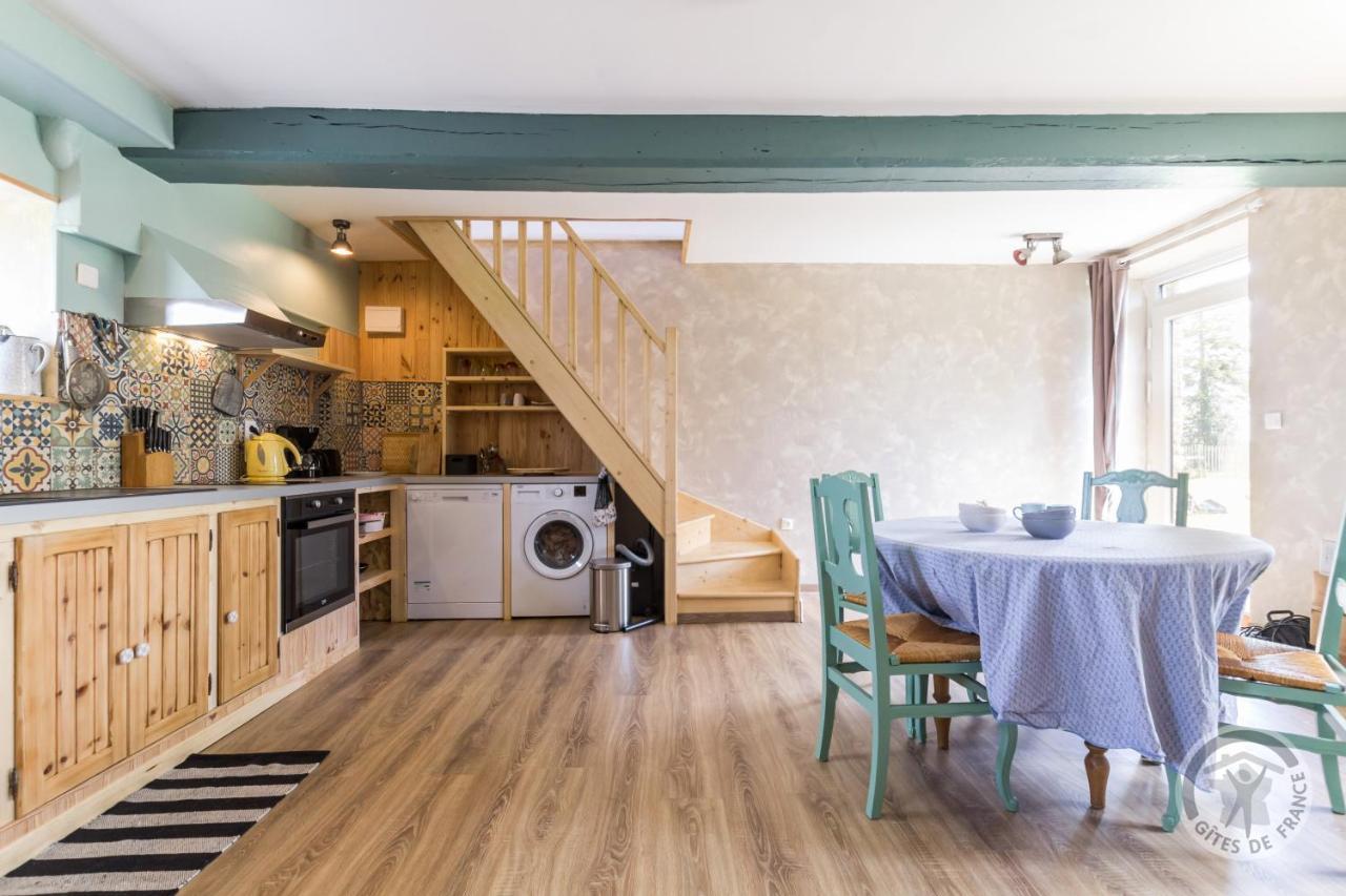 Bed and Breakfast Le Jardin Des Fees Savigny-le-Vieux Екстер'єр фото